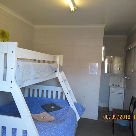 Rankins Springs Motel Buitenkant foto